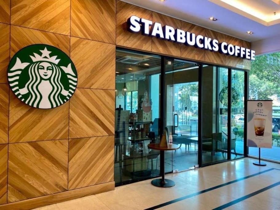 Mansion One Suite By Staycation Homestay جورج تاون المظهر الخارجي الصورة